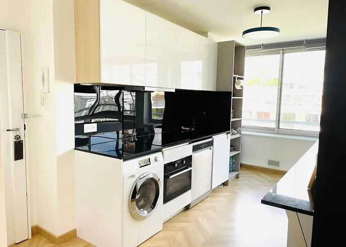 Superb Flat With Iconic Eiffel Tower View * Paris