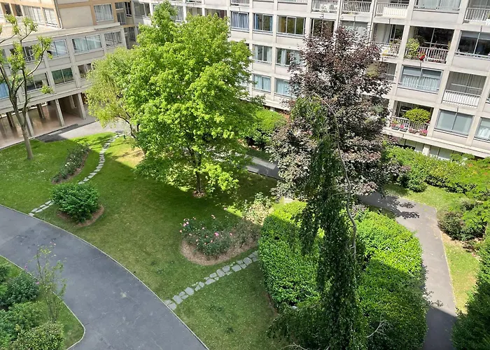 Superb Flat With Iconic Eiffel Tower View * Paris